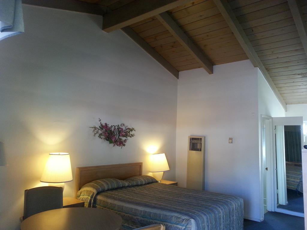 Motel Villa Motel 2*